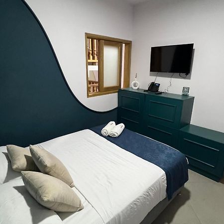 Hotel Chromatic Guatapé Extérieur photo