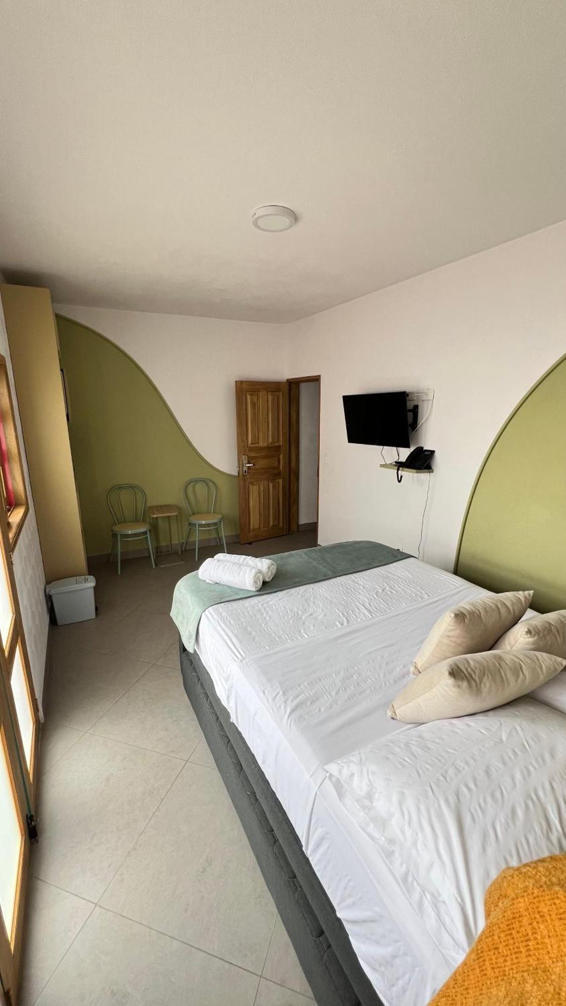Hotel Chromatic Guatapé Extérieur photo