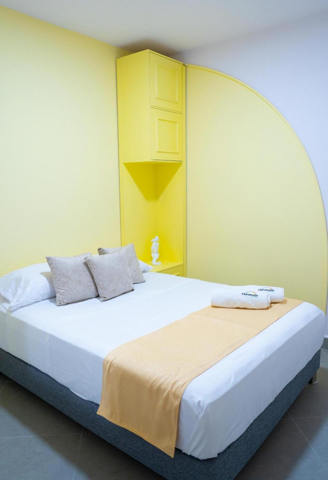 Hotel Chromatic Guatapé Extérieur photo